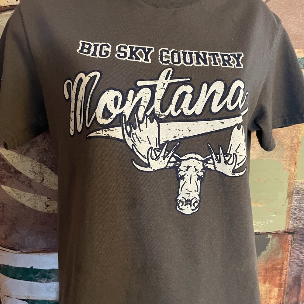 Big Sky Country Montana tee shirt.